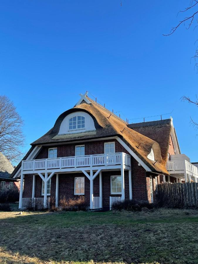 Groners Ahrenshoop Villa Buitenkant foto